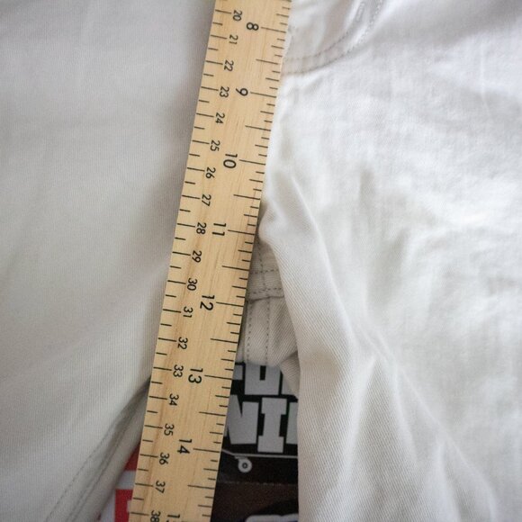 Levi's White Tab Cargo 1 White Shorts / 34 - Picture 9 of 9